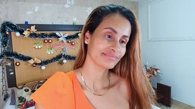 Snapshot of coralcarter1 chatting on 12-20-25, 03:59 coralcarter1 online show from 12-20-25, 03:59