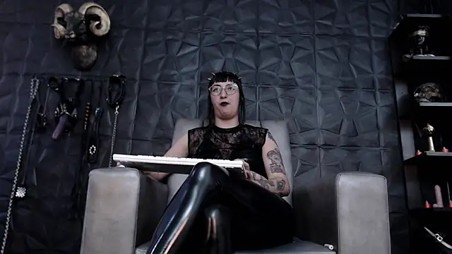 Agata Darkness online show from 03-01-25, 02:34