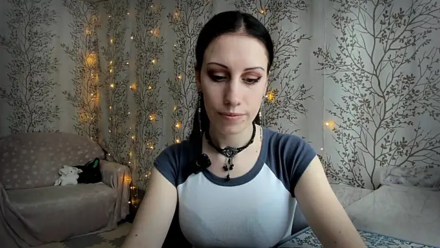 Snapshot of Mary0Lou chatting on 02-17-26, 06:33 Mary0Lou online show from 02-17-26, 06:33