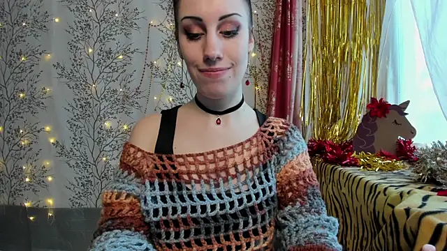 Snapshot of Mary0Lou chatting on 12-26-24, 05:37 Mary0Lou online show from 12-26-24, 05:37