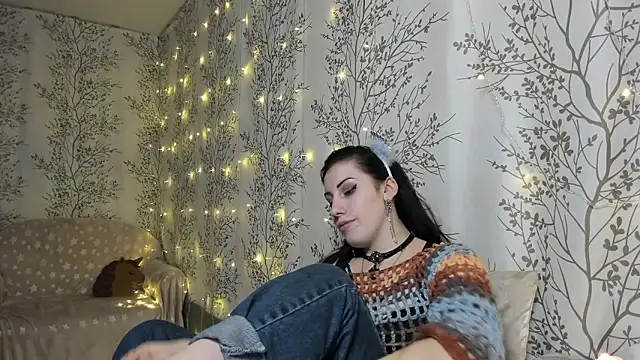 Snapshot of Mary0Lou chatting on 12-04-24, 03:26 Mary0Lou online show from 12-04-24, 03:26