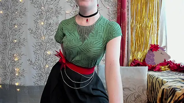 Snapshot of Mary0Lou chatting on 12-25-24, 07:57 Mary0Lou online show from 12-25-24, 07:57