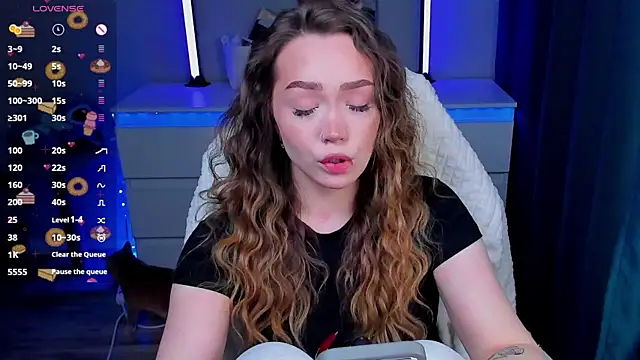 Evia r0se online show from 02-15-26, 01:32