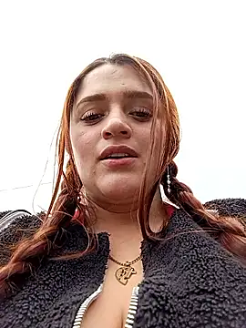 Snapshot of hanna-a chatting on 10-20-25, 06:41 hanna-a online show from 10-20-25, 06:41