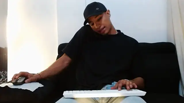 Snapshot of JacksonCooper1 chatting on 01-06-25, 05:41 JacksonCooper1 online show from 01-06-25, 05:41