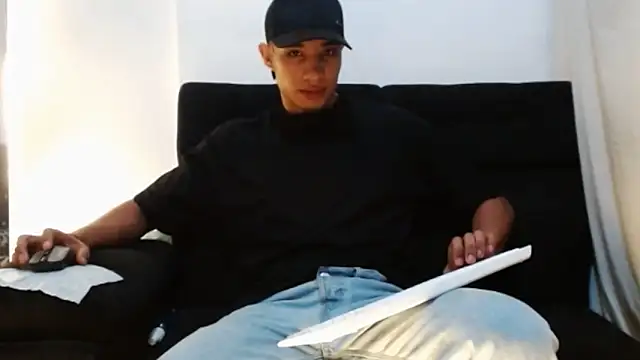 Snapshot of JacksonCooper1 chatting on 01-06-25, 08:57 JacksonCooper1 online show from 01-06-25, 08:57