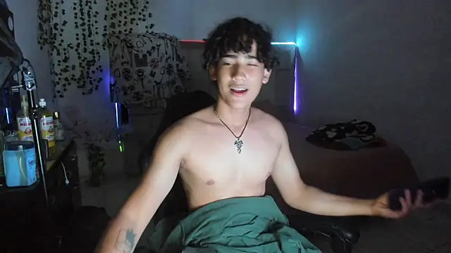 Snapshot of jake_willianss chatting on 12-21-25, 06:20 jake willianss online show from 12-21-25, 06:20