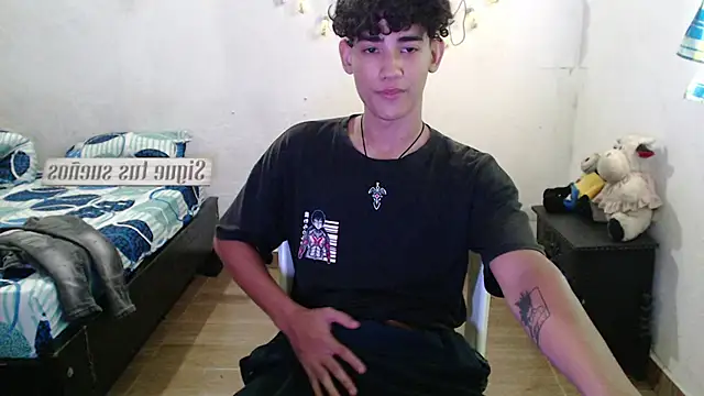 Snapshot of jake_willianss chatting on 01-10-25, 06:06 jake willianss online show from 01-10-25, 06:06