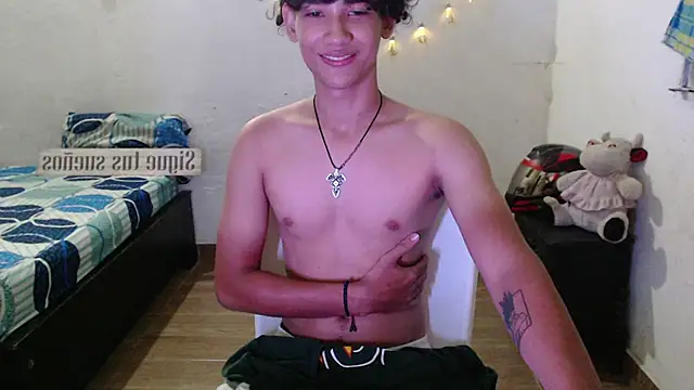 Snapshot of jake_willianss chatting on 12-22-24, 05:01 jake willianss online show from 12-22-24, 05:01