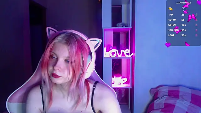 Snapshot of KittyAme chatting on 12-05-24, 08:38 KittyAme online show from 12-05-24, 08:38