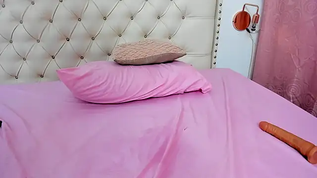 Kim Eli online show from 02-09-25, 01:55