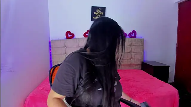 Catherine summer1 online show from 11-18-25, 09:07