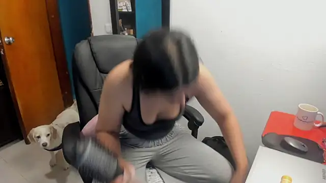 Snapshot of peanut_tangerine chatting on 01-19-26, 12:03 peanut tangerine online show from 01-19-26, 12:03