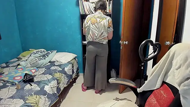 peanut tangerine online show from 10-08-25, 11:05