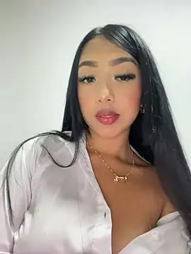 Snapshot of SOPHIACANDY19_ chatting on 03-18-25, 12:19 SOPHIACANDY19 online show from 03-18-25, 12:19