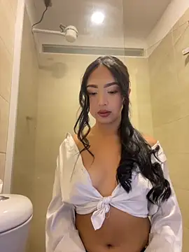 Snapshot of SOPHIACANDY19_ chatting on 10-16-25, 11:24 SOPHIACANDY19 online show from 10-16-25, 11:24