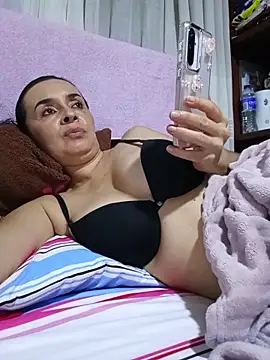 Samantha Sullivan  online show from 03-25-26, 02:44