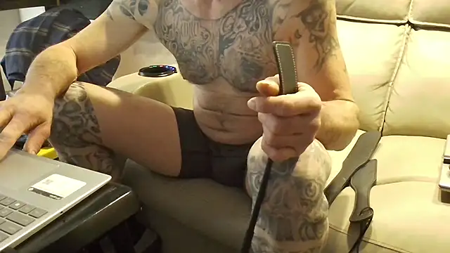 overaveragefreak4you online show from 01-08-26, 06:47