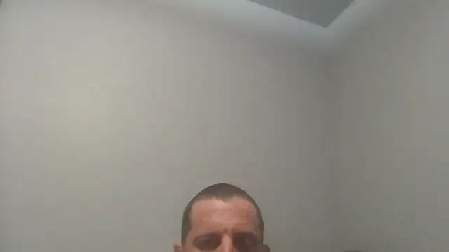 Snapshot of overaveragefreak4you chatting on 02-02-25, 02:45 overaveragefreak4you online show from 02-02-25, 02:45