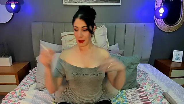 Vero wayne online show from 10-14-25, 05:02