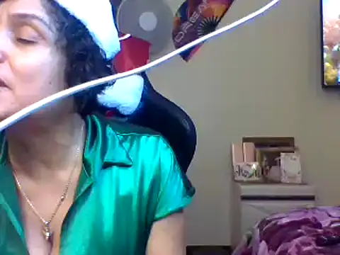 Snapshot of lachulalarubie chatting on 12-22-24, 08:05 lachulalarubie online show from 12-22-24, 08:05