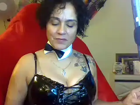 Snapshot of lachulalarubie chatting on 12-24-24, 01:49 lachulalarubie online show from 12-24-24, 01:49