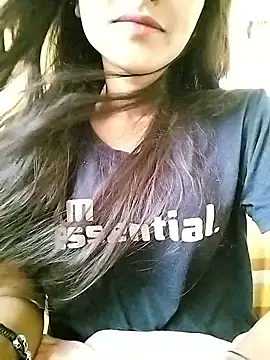 Snapshot of MISSQUEEN48 chatting on 03-15-26, 06:53 MISSQUEEN48 online show from 03-15-26, 06:53