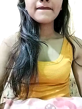 Snapshot of MISSQUEEN48 chatting on 02-20-26, 05:15 MISSQUEEN48 online show from 02-20-26, 05:15