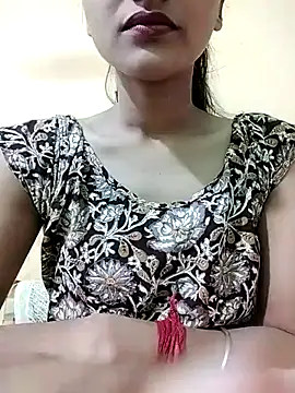 Snapshot of MISSQUEEN48 chatting on 01-18-26, 06:06 MISSQUEEN48 online show from 01-18-26, 06:06