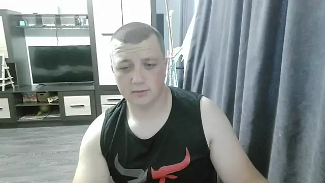 Snapshot of gamblingbum chatting on 05-25-26, 03:22 gamblingbum online show from 05-25-26, 03:22