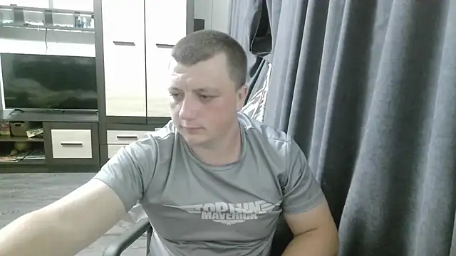 Snapshot of gamblingbum chatting on 06-06-26, 06:57 gamblingbum online show from 06-06-26, 06:57