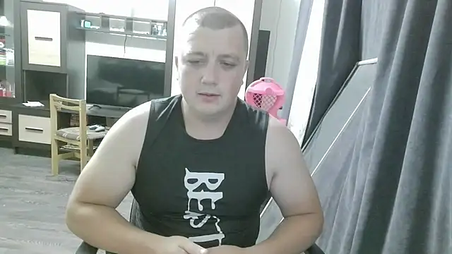Snapshot of gamblingbum chatting on 07-08-26, 05:02 gamblingbum online show from 07-08-26, 05:02