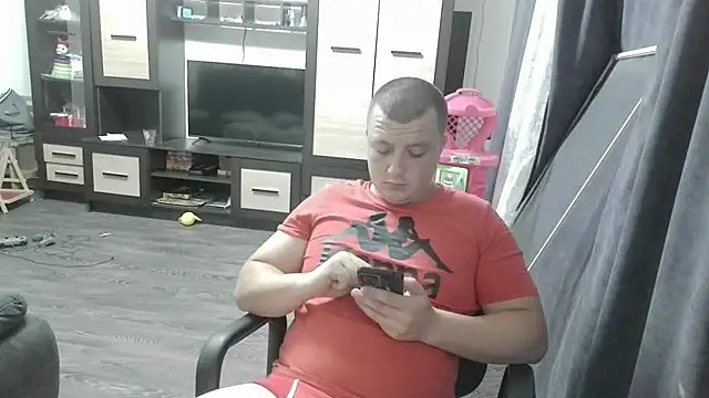 Snapshot of gamblingbum chatting on 07-11-26, 11:38 gamblingbum online show from 07-11-26, 11:38