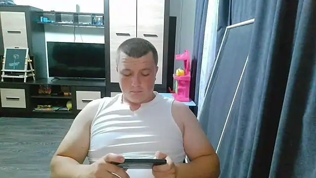 Snapshot of gamblingbum chatting on 06-25-26, 06:02 gamblingbum online show from 06-25-26, 06:02