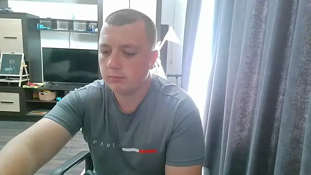 Snapshot of gamblingbum chatting on 06-16-26, 07:52 gamblingbum online show from 06-16-26, 07:52