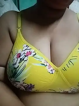 Snapshot of sajida34 chatting on 05-14-26, 12:07 sajida34 online show from 05-14-26, 12:07