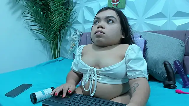 Snapshot of Michelle_Brooks chatting on 12-31-24, 11:53 Michelle Brooks online show from 12-31-24, 11:53