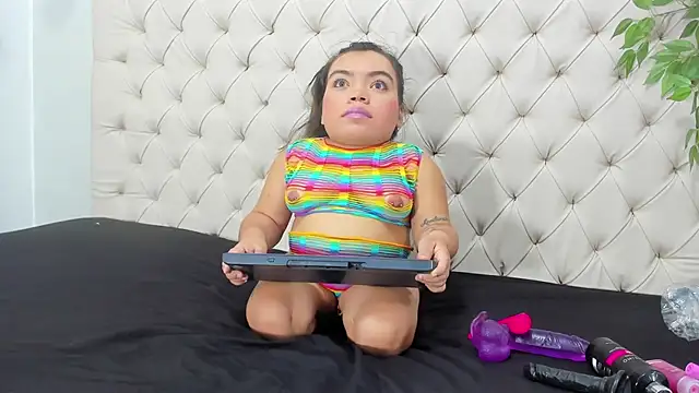 Snapshot of Michelle_Brooks chatting on 02-03-25, 11:05 Michelle Brooks online show from 02-03-25, 11:05