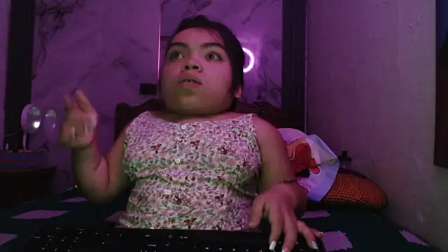 Snapshot of Michelle_Brooks chatting on 01-29-25, 04:26 Michelle Brooks online show from 01-29-25, 04:26