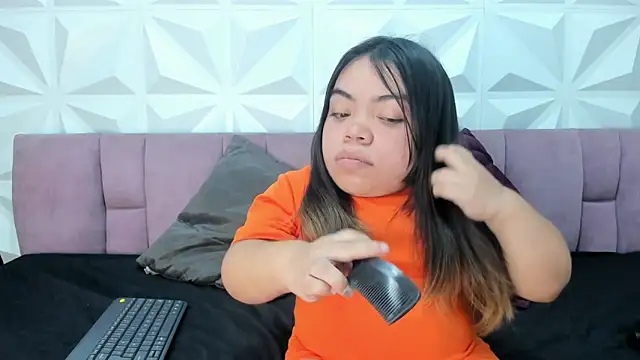 Snapshot of Michelle_Brooks chatting on 01-15-25, 01:41 Michelle Brooks online show from 01-15-25, 01:41