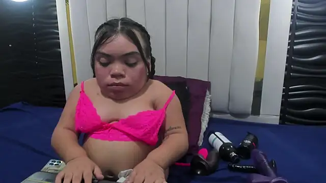 Snapshot of Michelle_Brooks chatting on 02-04-25, 07:55 Michelle Brooks online show from 02-04-25, 07:55