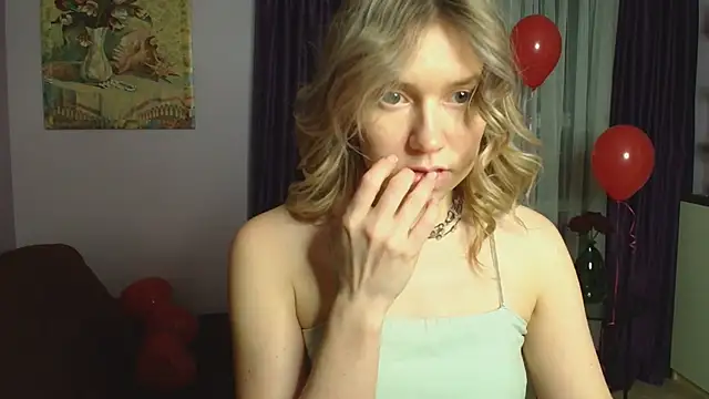 TaylorBre online show from 02-12-25, 03:49