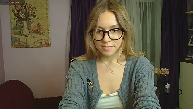 TaylorBre online show from 12-11-24, 05:53