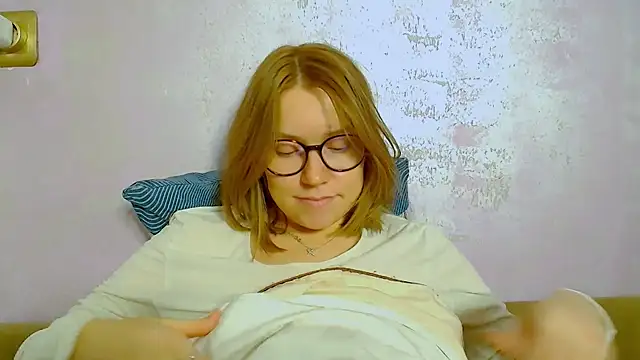 TaylorBre online show from 11-10-25, 06:46