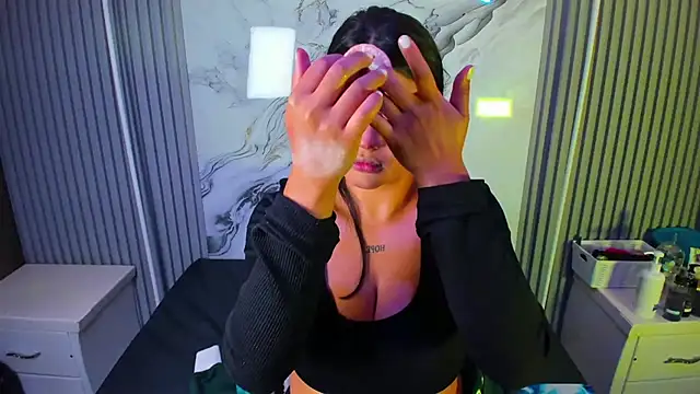 venusowen  online show from 03-24-26, 12:49