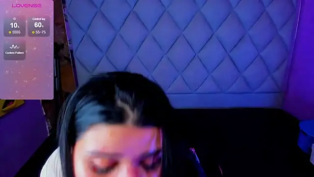 venusowen  online show from 10-03-25, 01:01