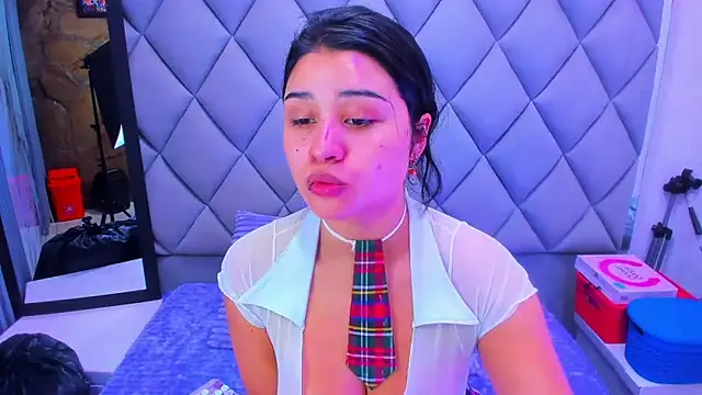 venusowen  online show from 11-29-25, 01:55