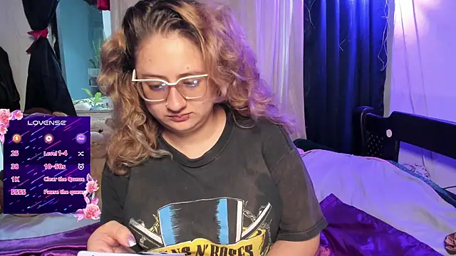 AnnieBigBoobs online show from 10-04-25, 09:05