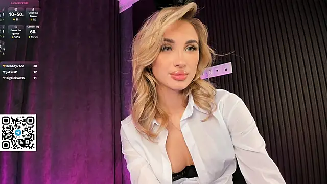 Danger Bella online show from 11-28-25, 07:47