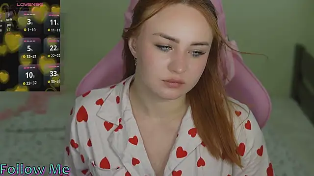 Snapshot of LovelyBell chatting on 09-23-25, 01:51 LovelyBell online show from 09-23-25, 01:51